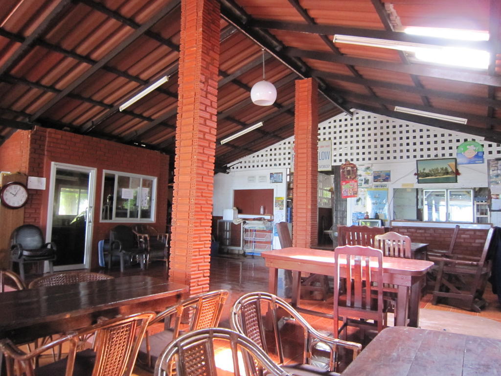 Pine Bungalow Krabi town Esterno foto