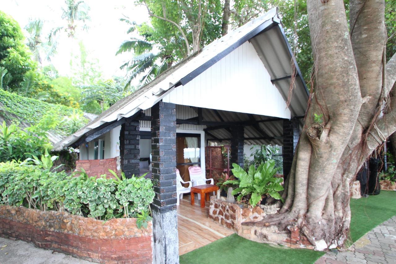 Pine Bungalow Krabi town Esterno foto