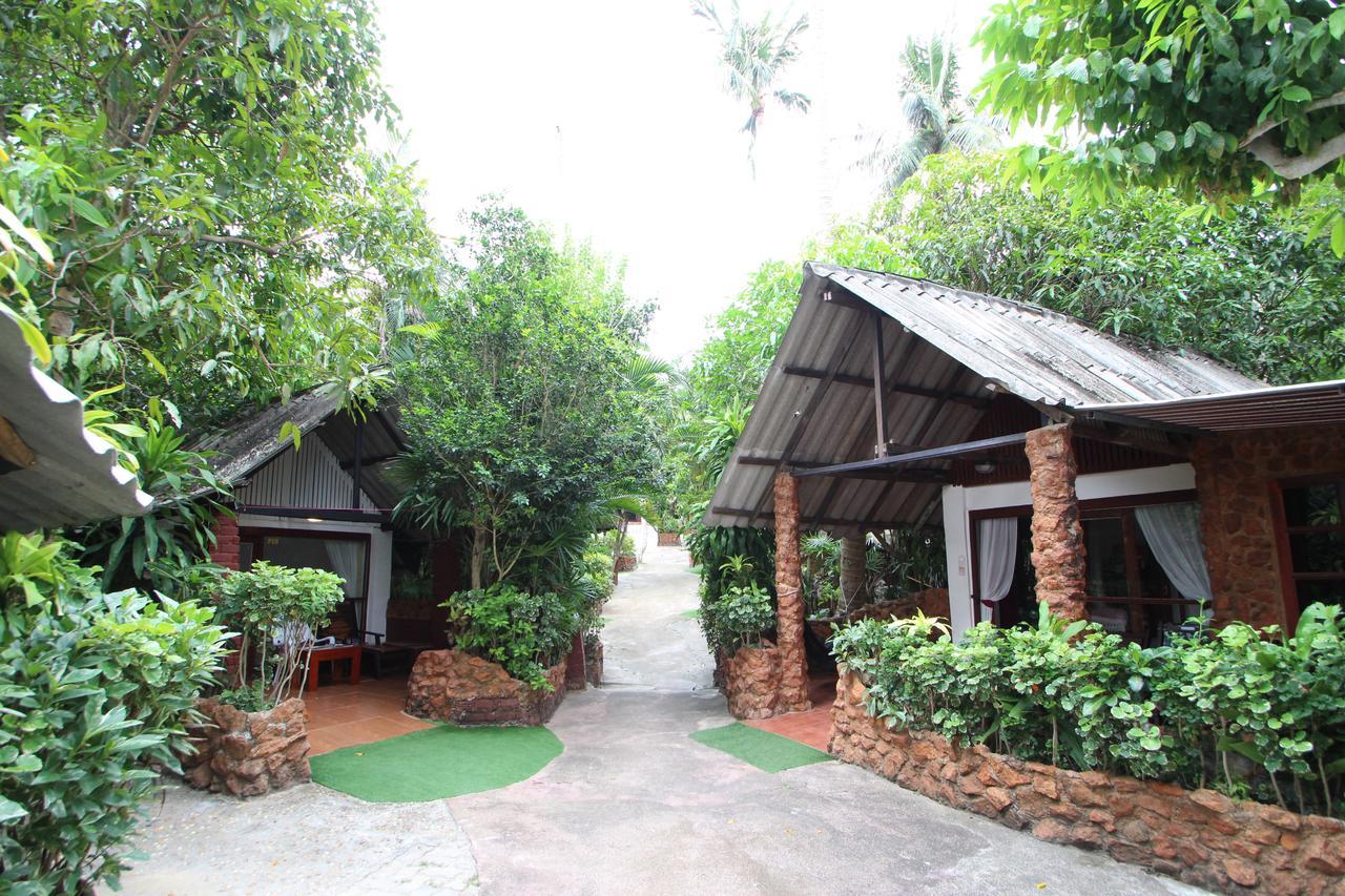 Pine Bungalow Krabi town Esterno foto